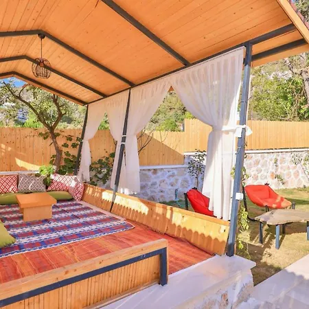 Islamlar Village 2 Bedroom 7013 别墅